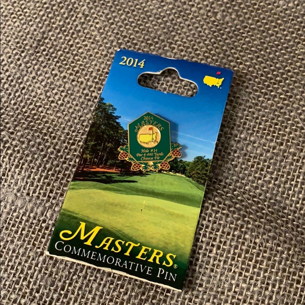 👁 Commemorative Masters Pin (2014) Chinese Fir
